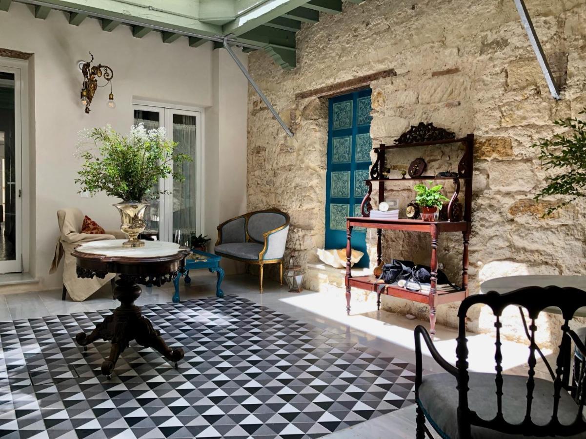 Casa Portus Gaditanus S XVIII Patio Andaluz El Puerto de Santa María Buitenkant foto