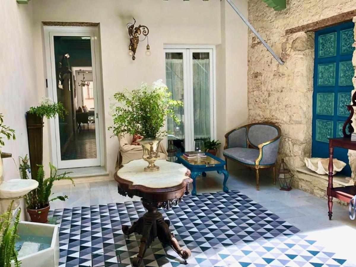 Casa Portus Gaditanus S XVIII Patio Andaluz El Puerto de Santa María Buitenkant foto